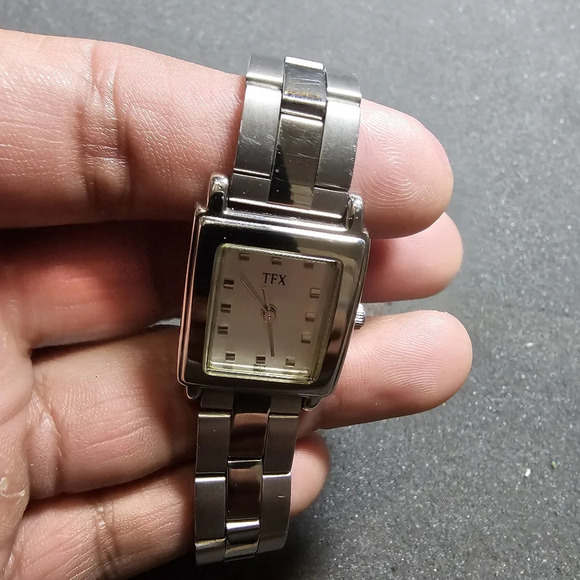 TFX By Bulova Ladies Quartz Watch Silver Tone Rectangle Date Just Dial Working s - Picture 4 of 10